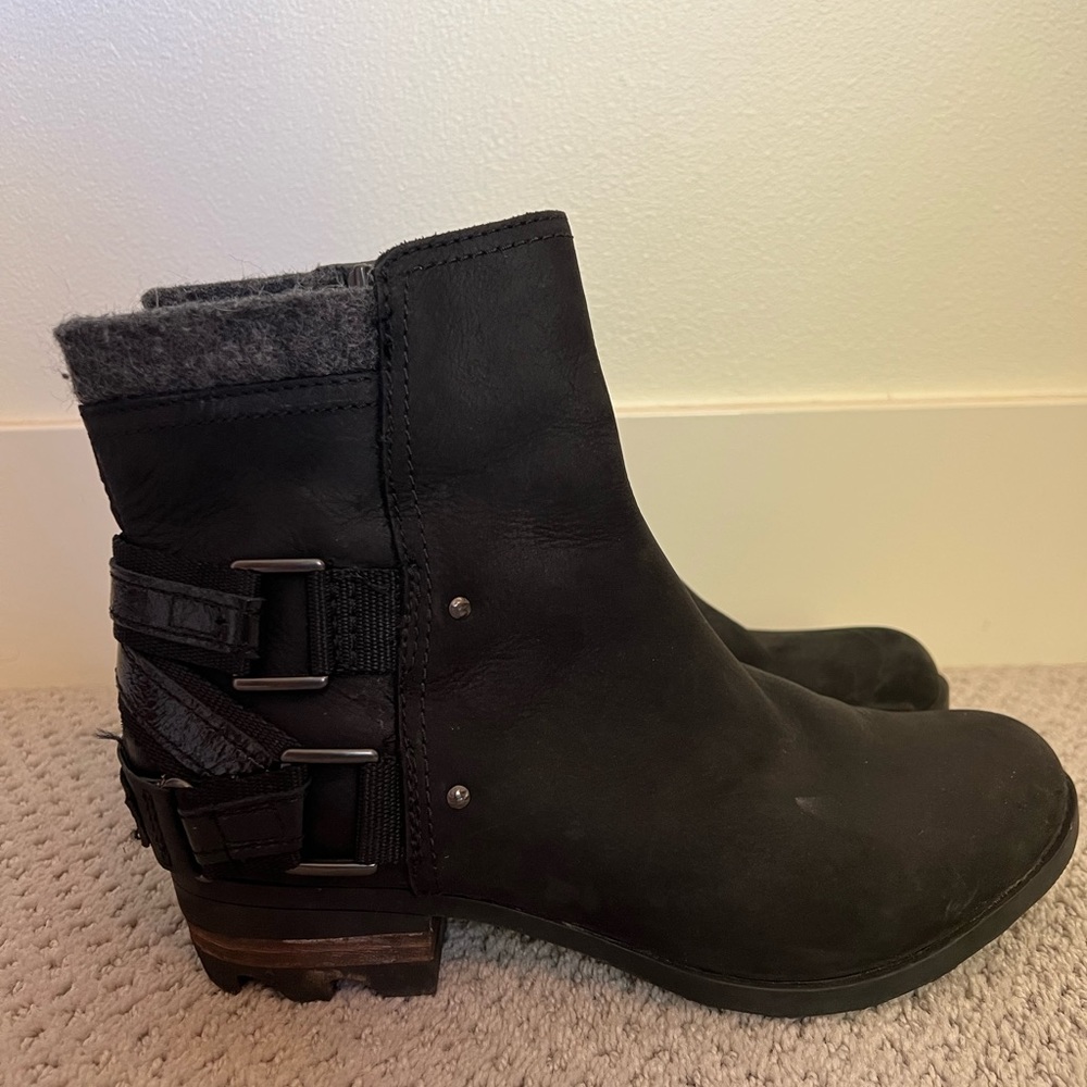 Sorel booties